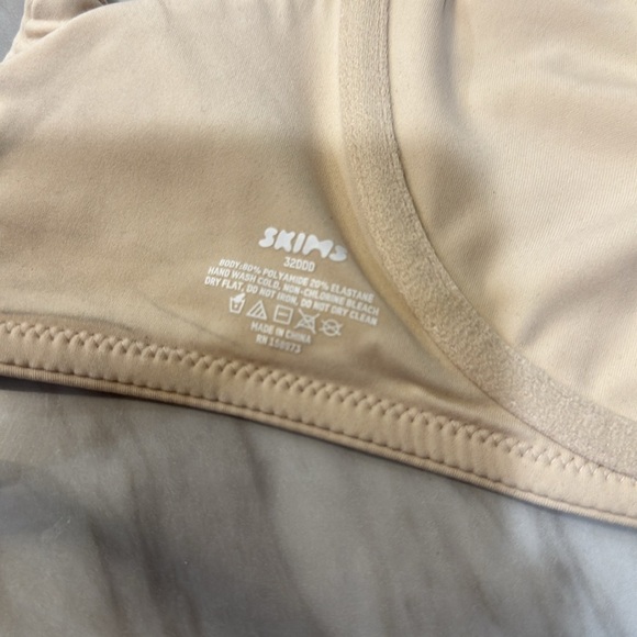 SKIMS FITS EVERYBODY UNLINED DEMI BRA size 32DDD - Picture 4 of 6
